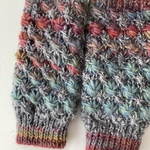 ハンドウォーマー　アフガン編みとかぎ針編みの幾何学模様オールシーズンのナイフメーラで