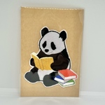 刺繍ブローチ　読書　パンダ