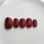 深みレッド × マグネットジェルの奥行きネイル