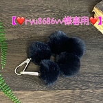 【❤️ryu8686vv様専用❤️】定番人気❣️ふわもこ  ♡rabbitフェイクファーのストラップ 《ブラック》