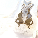 不思議の国のアリス シルエットピアス