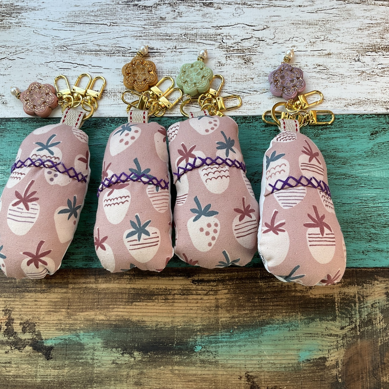 送料込 かわいいにゃんこ わんこ コヤンイサムチョン プリント