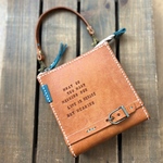 nene-suke様用　茶色イタリアンレザー(マルゴー)のポーチ　本革ヌメ革　持ち手つき