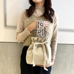 YONE インド刺繍りぼんのワンハンドル巾着バッグ　インド刺繍バッグ　Bag　ベージュ　インド刺繍りぼん　巾着ポーチ　スマホケース　ギフト　プレゼント　母の日　巾着バッグ　旅行　