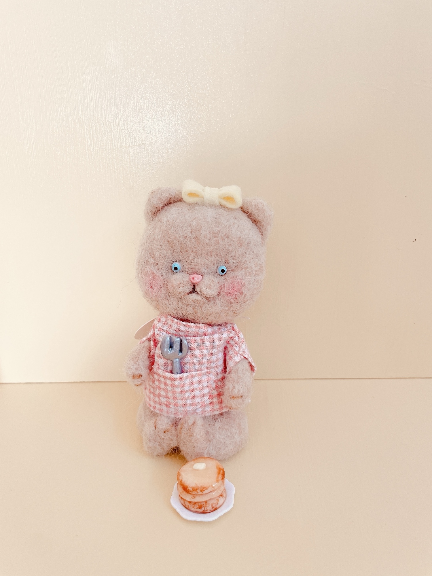 ミルクティーカラー kitty イエローリボン kinokohoshi