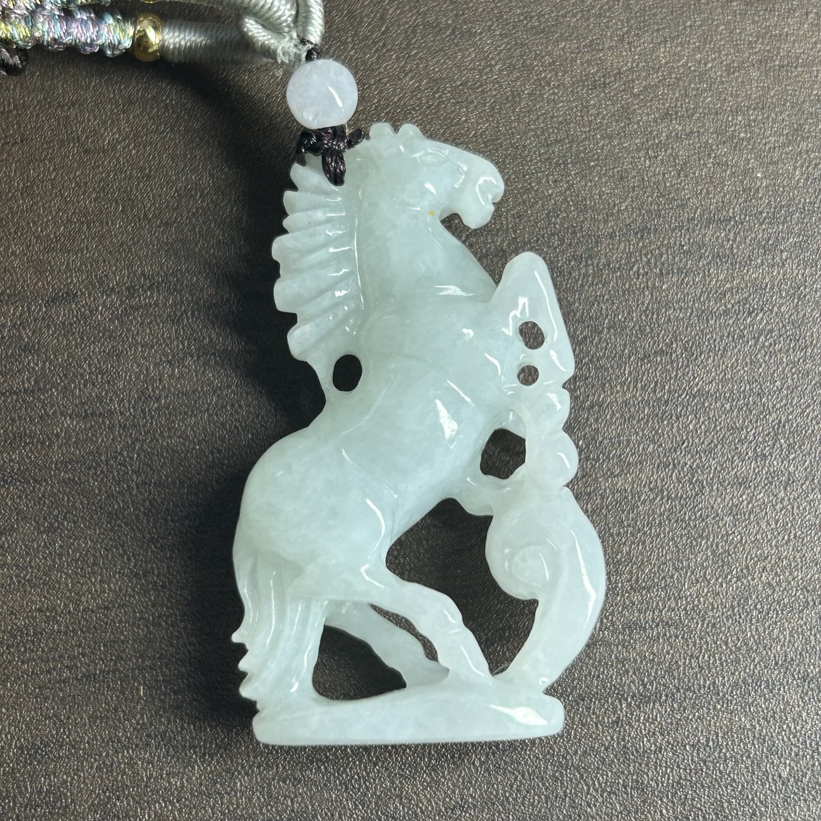 本翡翠ペンダント 馬さん 無含浸 無着色 ミャンマー産 一点限定