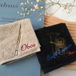 ★楽器刺繍ハンカチ★音楽　音楽好き　音楽刺繍　刺繍雑貨　発表会　演奏会　吹奏楽　ブラスバンド　オーケストラ　コーラス　ピアノ　タオルハンカチ　プレゼント　お誕生日　今治タオル　