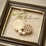 unique motif  シルキーパールとクロッシェのブローチ〈heart〉 ivory・beige