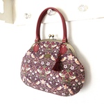 いちご泥棒 ラウンドがま口バッグ  レッド