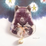 ツキノワグマさんブローチ