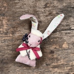 おめかしうさぎの壁飾り
