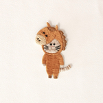 馬になりきれなかった猫｜真顔刺繍ブローチ 🐎🐈