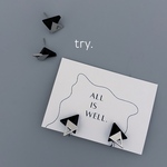 12月19日再販【 try. 】トライ　三角　トライアングル　シルバー　ブラック　小ぶり　シンプル　ひと癖　サージカルステンレス　金属アレルギー　揺れない　ALL IS WELL.