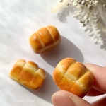樹脂粘土　ミニチュアパン　【食パン】|選べる加工(加工なし・チャーム・マグネット・ピアス・イヤリング・イヤカフ)