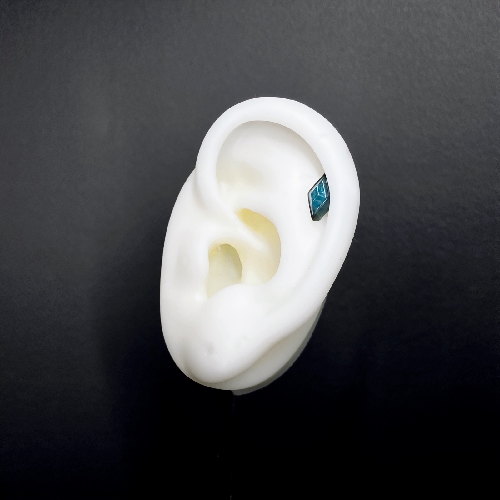 晴れた海」 14G / 16G ストレートバーベル ピアス - NOSTALGIA WORKS