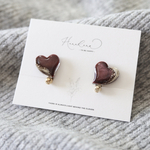 チョコレートブラウン×ゴールドの小ぶりハートピアス/イヤリング