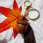 どんぐりと紅葉のキーホルダー、バッグチャーム
