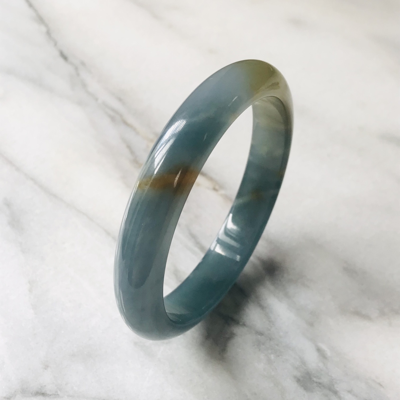 ジェイド　翡翠　ヒスイ　一点もの　希少　バングル　グアテマラ産　57.5mm 175,000円