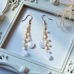 《2》揺れる雪の結晶ピアス / イヤリング