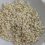 再販20g ピーナッツガラスシードビーズパールイエローカラー