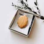 木のCookieブローチ