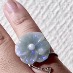 魔法のお花の指輪　温度で色が変わる