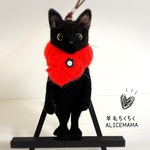 擬人化立ちポーズの黒猫さん