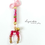 🐴🩷🐻‍❄️ Horseshoe Bear charm ✵ 馬蹄になっちゃったクマさんの根付 【 PINK 】 2026 干支 午年 縁起物  御守り 開運  根付 鈴  推し活 推し色 チャーム