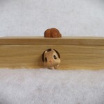 ♪モモンガが顔をのぞかせた木製ペンケース♪