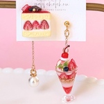 いちごのフレジェとパフェのピアス／イヤリング❁ミニチュア
