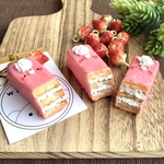 KUMA🍓ミルフィーユ苺チョコバーcharm🧸