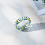 【Mermaid ring／朝の光】金属アレルギー対応・キラキラ、クリスタルガラスのレジンリング