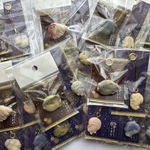【福袋】海の生き物和菓子のブローチと根付けの4点セット