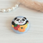刺繍ミニブローチ◆くだものとパンダ◆くるみボタン