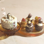 ドールハウス☆ミニチュア☆ハリネズミ くま お花のネイキッドケーキセット☆
