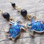 ◇1715再販 🌠オーロラの流星群　蒼い銀河のホヌピアス・イヤリング🐢🌟