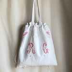 アンティークリネンとレースのバッグ　モノグラム刺繍