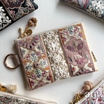 10日(土)21時🕘〜販売！冬の新作❄️インド刺繍リボンカラビナポーチ　大人気デザイン✨ 用途いろいろ！大きめサイズ  14cmファスナーフラットポーチ①     3,500円