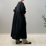 めぶきワンピース ♦︎ ブラック ♦︎ ギャザーの入ったダブルガーゼワンピース【即納】