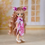 チャイナ服💕💕　白地にピンクの柄　オビツ11.ピコニーモP用