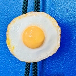 目玉焼きループタイ🍳