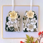 （梅）元巫女が作る花のお守り袋