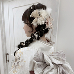 Hanakanzashi original – Ivory Veil Grace
