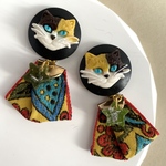 三毛猫 キラキラ星 イエローカラーチロリアンテープタッセルピアス  レトロポップ モダン おしゃれ猫 イヤリング