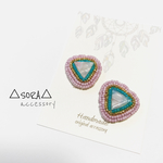 ビーズ刺繍トライアングル△一粒ピアス