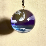 🌙🌊 三日月と海のレジンキーホルダー～Crescent Moon & Ocean Keychain