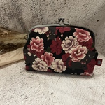 猫柄の通帳ケース　百花繚乱
