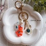 🦐海老の托卵🪺大きめキーホルダー(ネムネム🐱)/蓄光/レジン/チャーム/猫/ねこ/ネコ