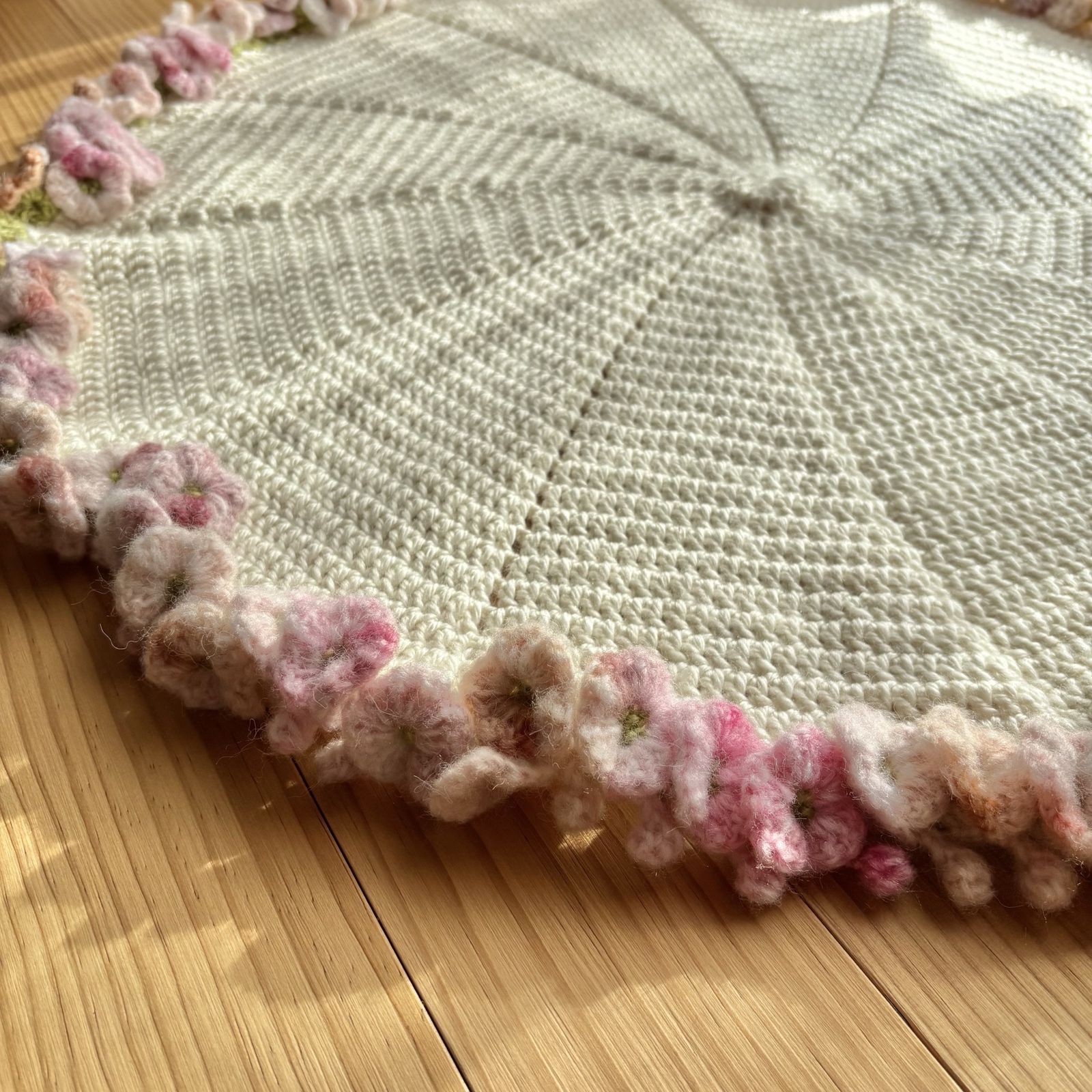 桜のブーケブランケット〉ハンドメイド かぎ編み ブーケブランケット
