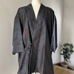 本場大島紬　作務衣（上衣）　着物リメイク　赤華織り出し　着物上衣　シルク　割烹着　部屋着